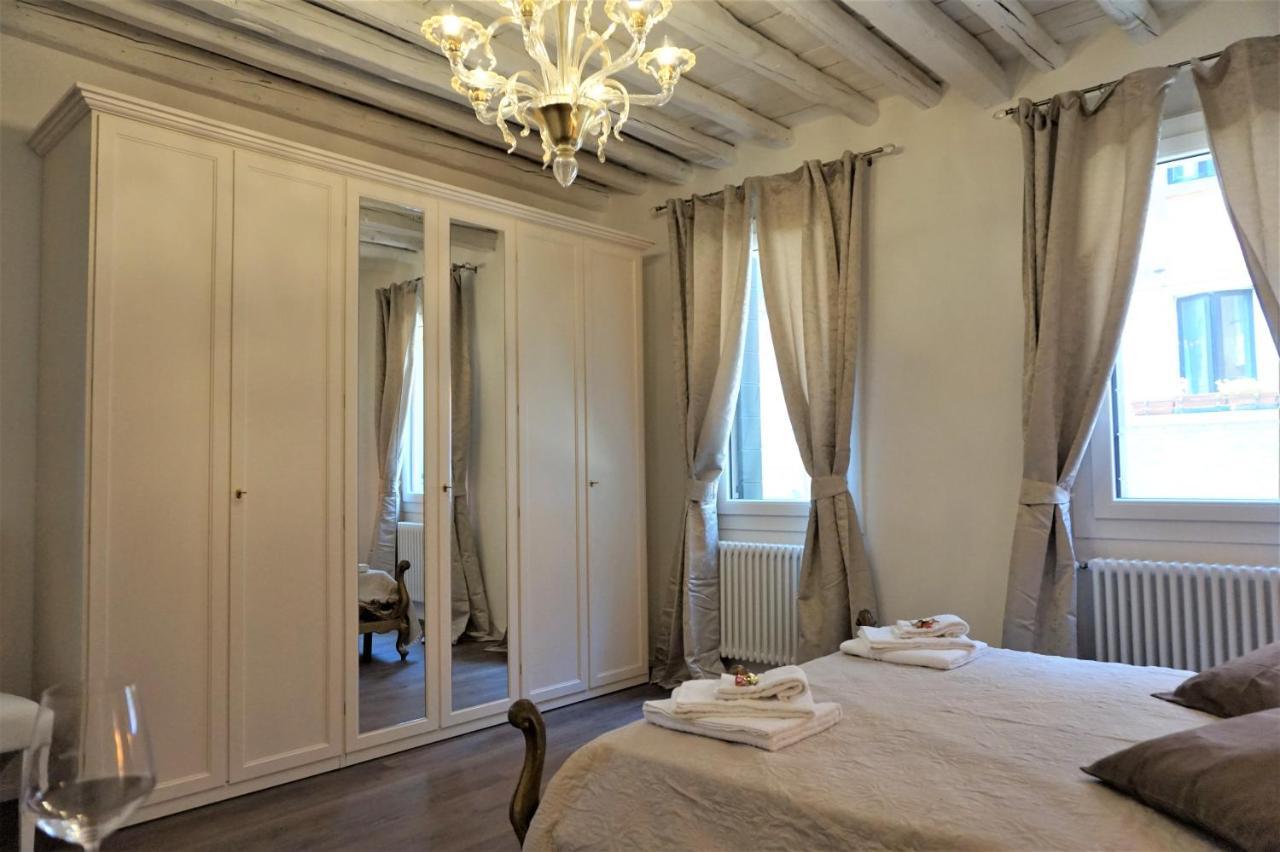 SARA S LUXURY HOME five minutes from Piazza San Marco Veneza Exterior foto