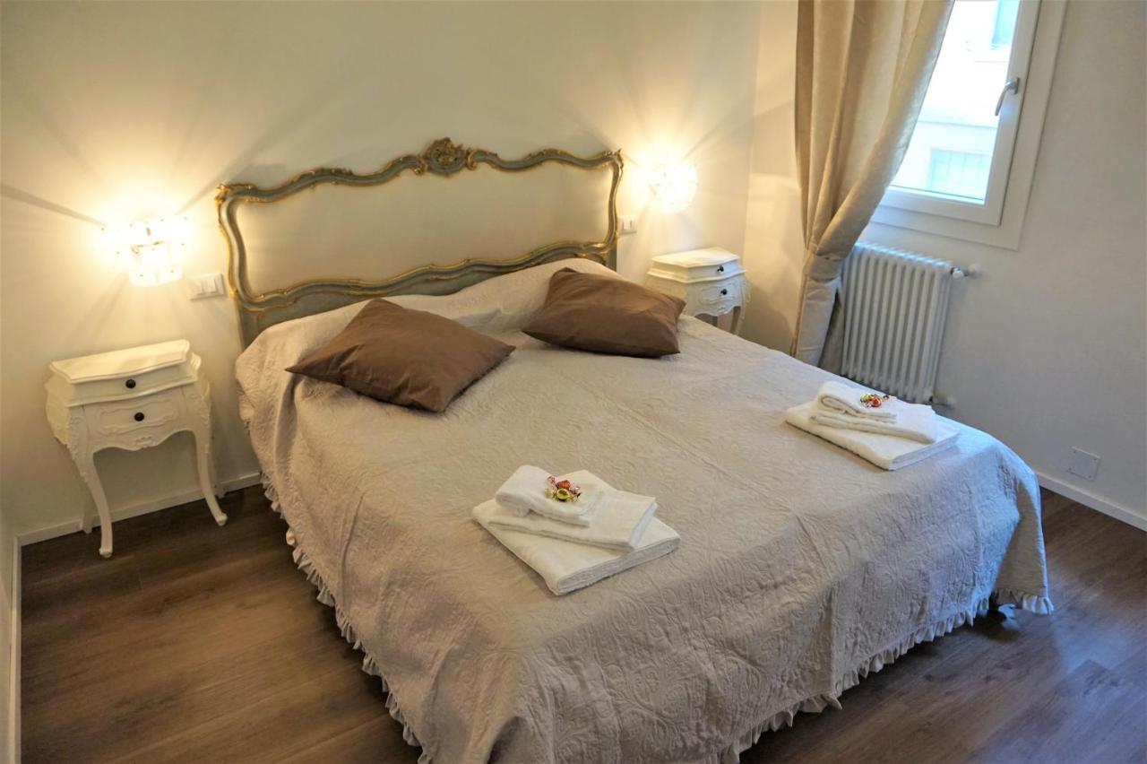 SARA S LUXURY HOME five minutes from Piazza San Marco Veneza Exterior foto