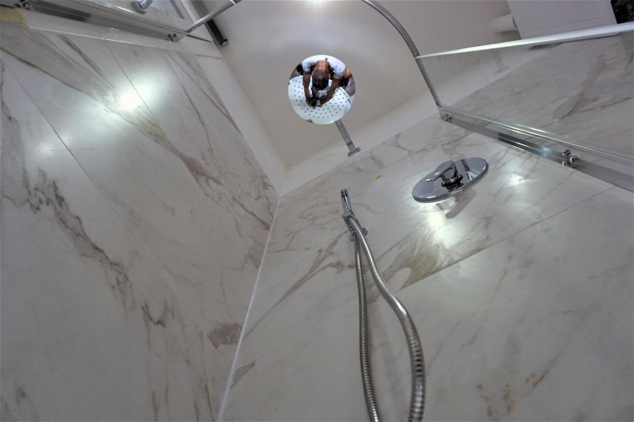 SARA S LUXURY HOME five minutes from Piazza San Marco Veneza Exterior foto