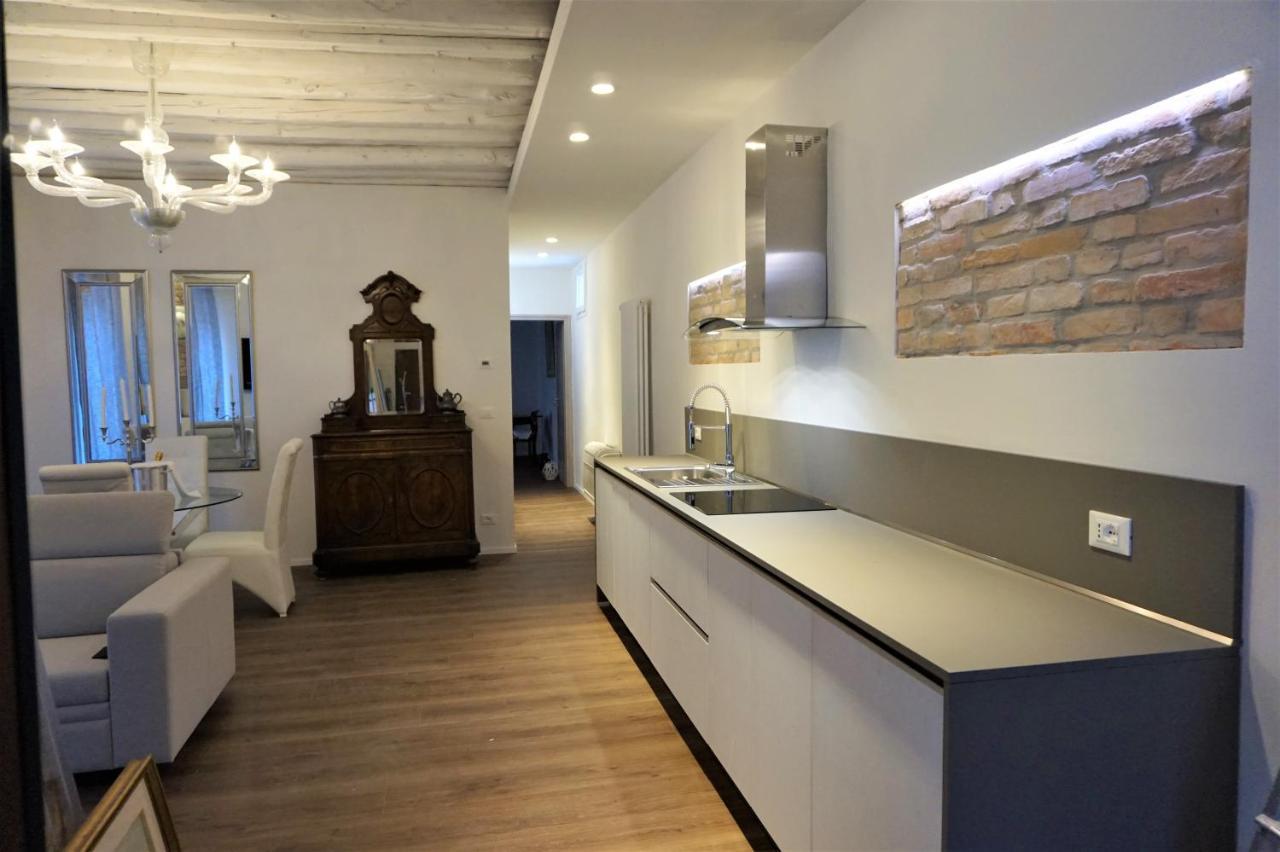 SARA S LUXURY HOME five minutes from Piazza San Marco Veneza Exterior foto