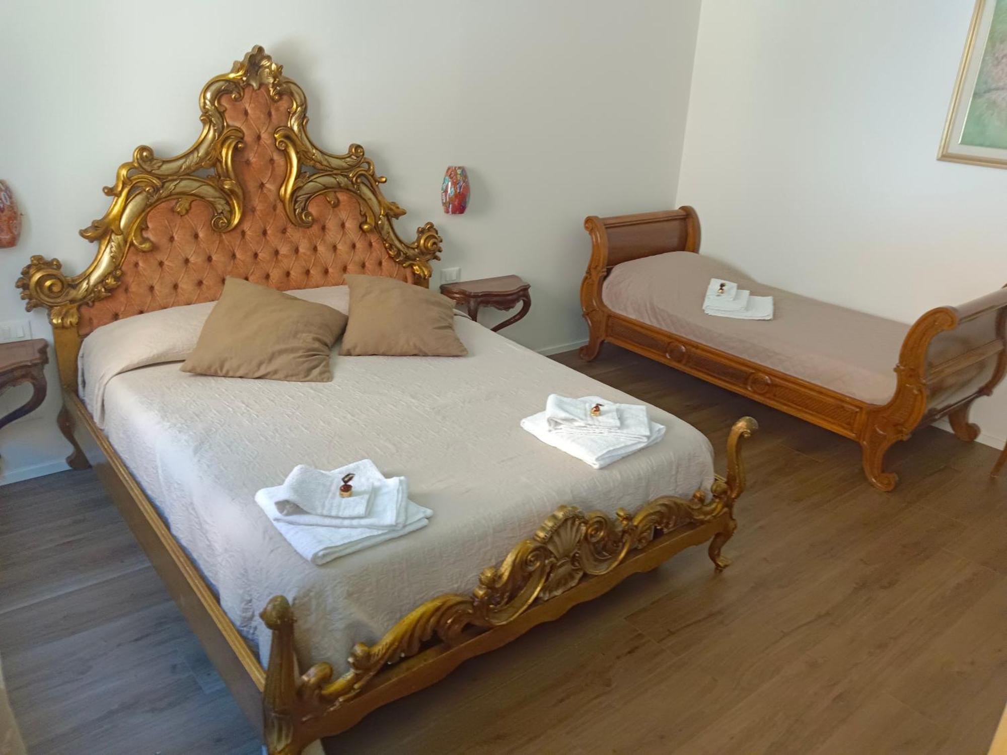 SARA S LUXURY HOME five minutes from Piazza San Marco Veneza Exterior foto